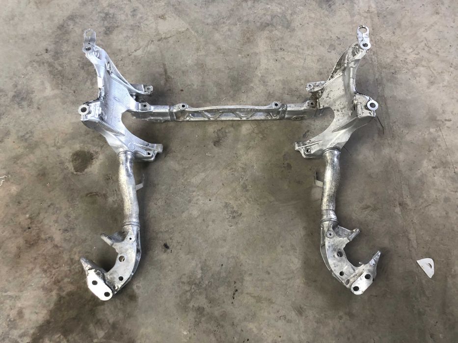 Балка передньої підвіски (підрамник) Porsche Macan GTS 3.0