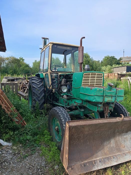 Екскаватор ЮМЗ 6