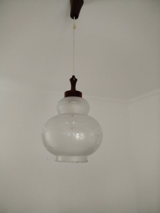 Candeeiro em vidro com padrão