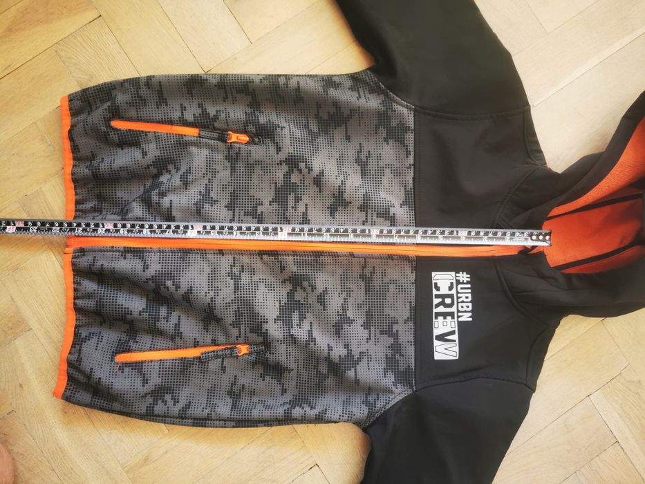 Softshel dziecięcy 134 / 140 stan bdb