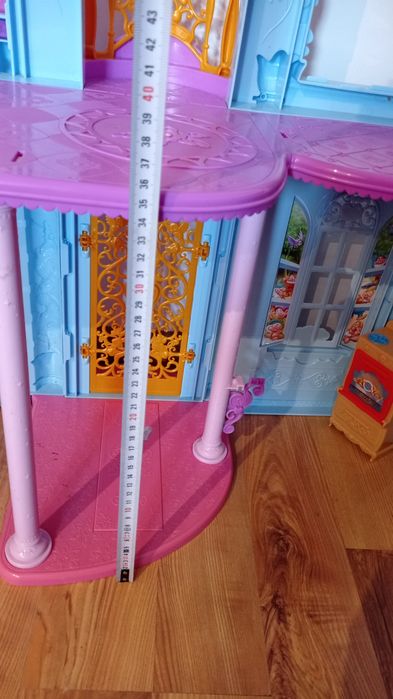 Zamek dla lalek Barbie