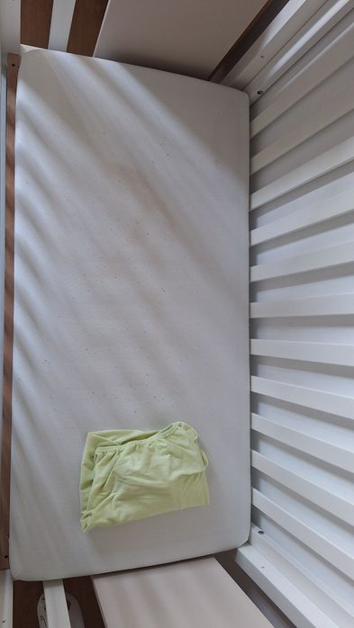 Cama bebe micuna + colcao + extras