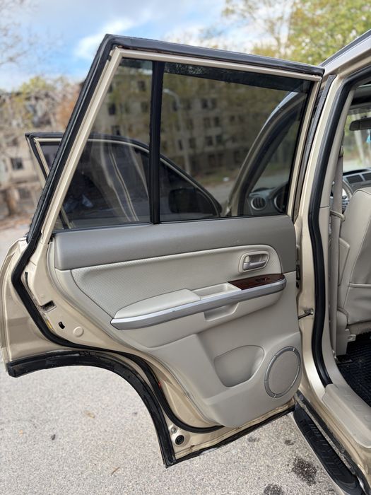 Suzuki Grand Vitara 2.7 V6
