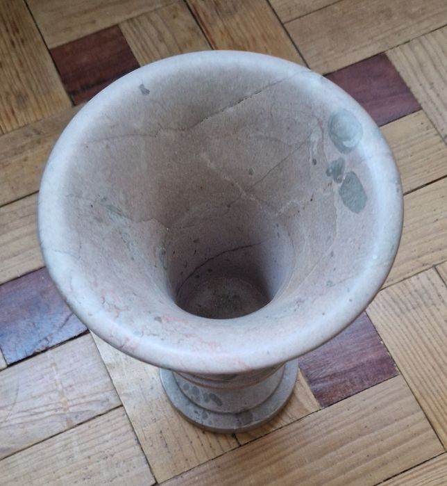 Jarra em mármore  com 20 cm