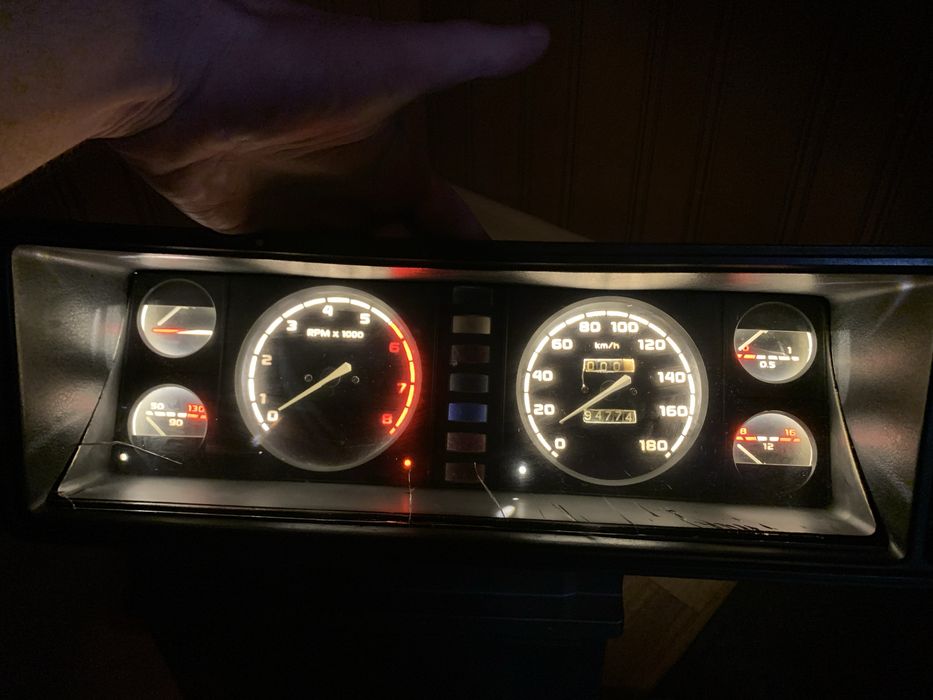 Продам щиток приборов ваз 2107 пересвеченый