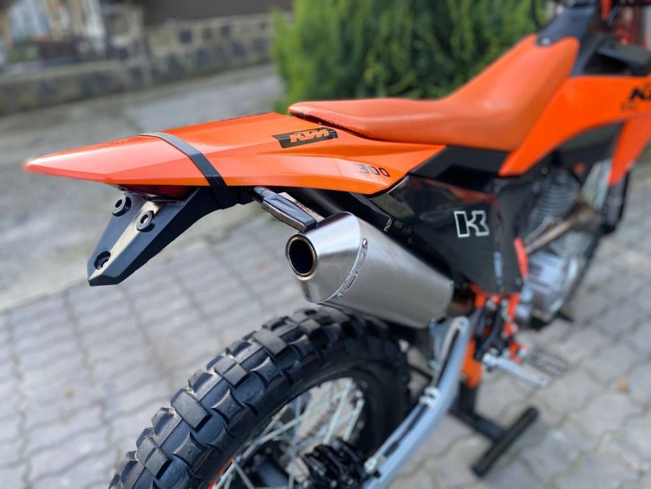 Кові 300 1500 км пробіг 25 року , як новий