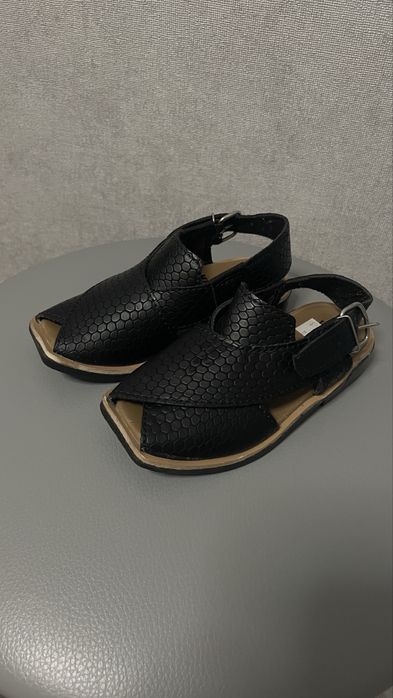 Сандалі  на хлопчика 23розмір