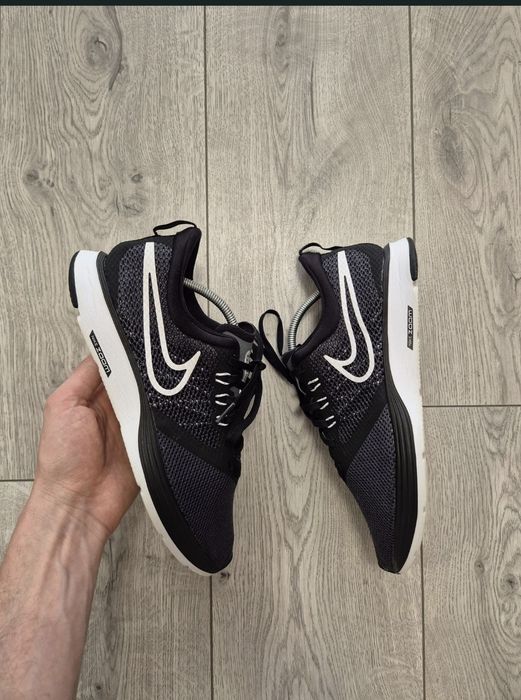 Nike Zoom Strike