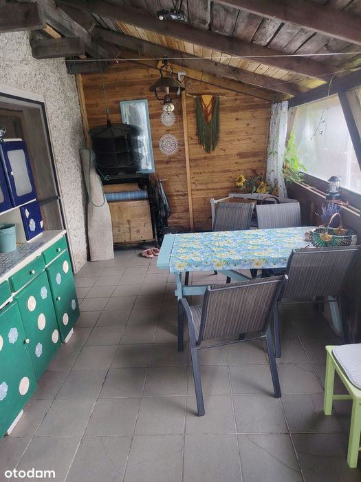 SPRZEDAM dom między dwoma jeziorami