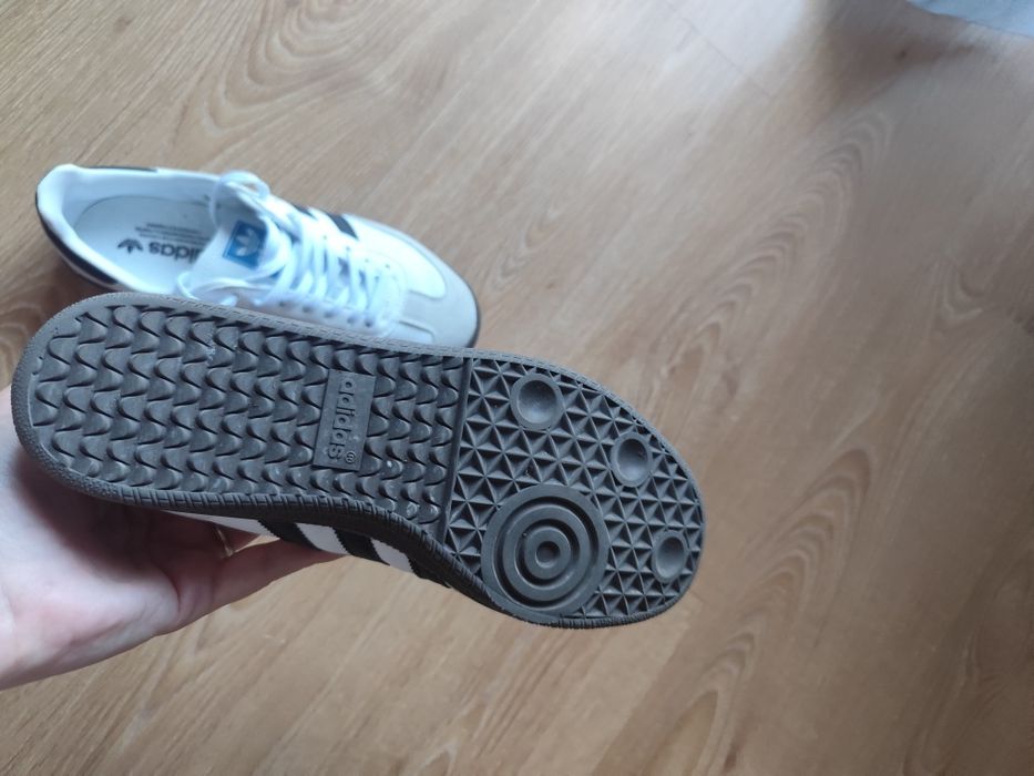 Tenis samba usado poucas vezes