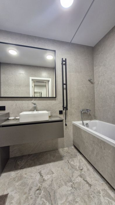 Оренда сучасної квартири з новим ремонтом у престижній новобудові