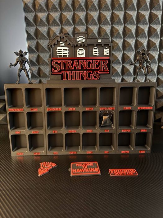 Підставка поличка для фігурок stranger things kinder