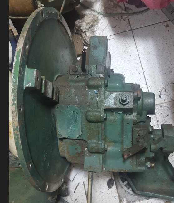 2 caixas redutoras de barco