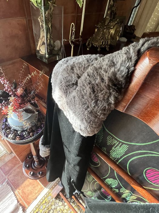 Roupa de perfil gótico e/ou vintage