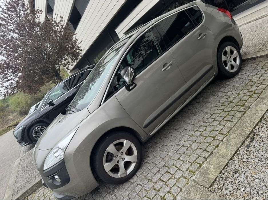 Vendo Peaugeot 3008 SUV