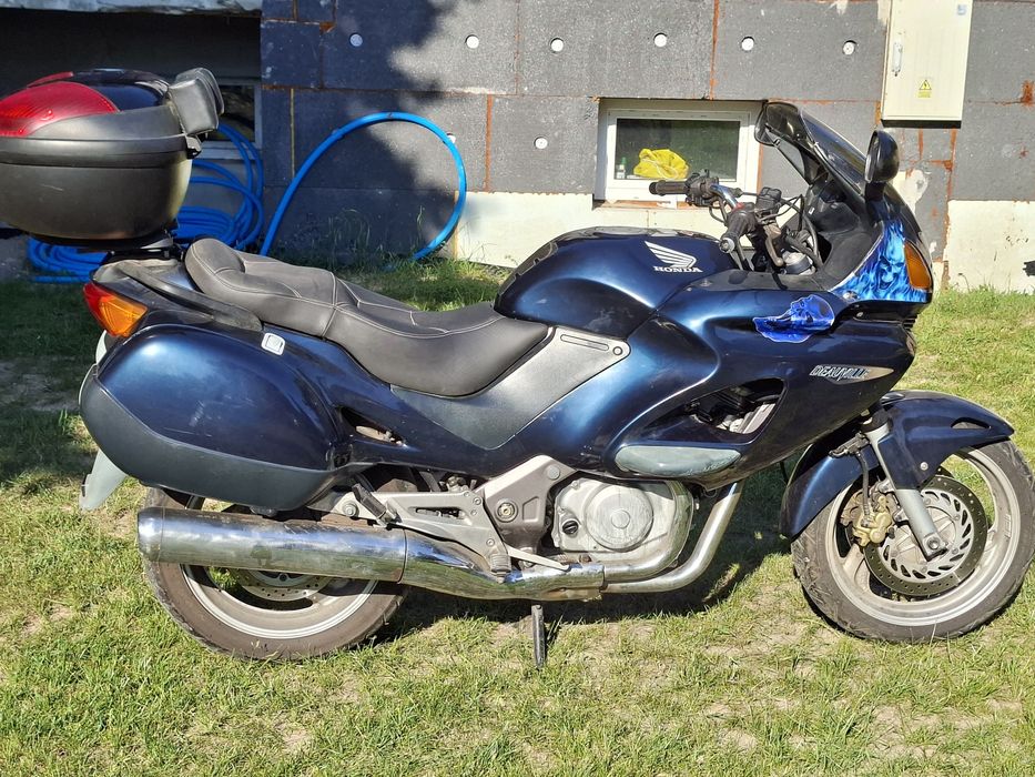 Honda NT 650 V z 2000 roku