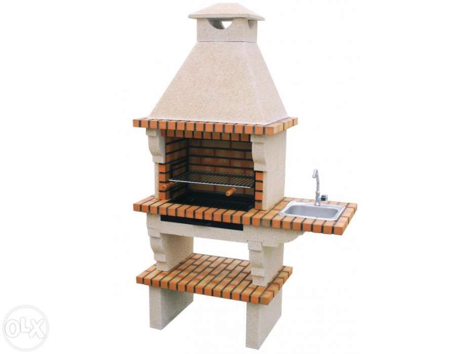 Churrasqueiras com banca