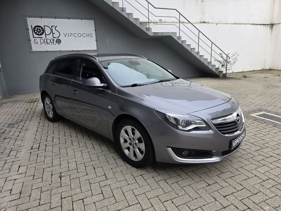 Opel Insignia Sports Tourer Executive GPS 1.6CDTI 136CV CX6 - Garantia