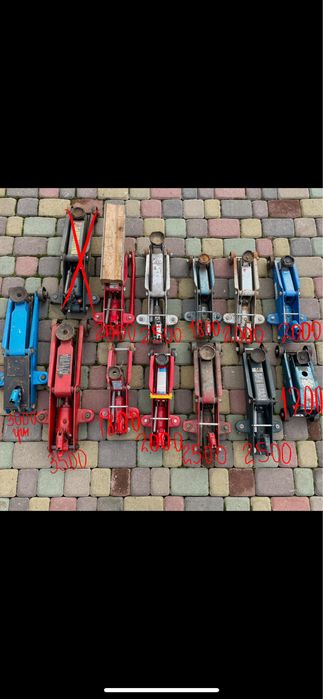 Продаю домкрати