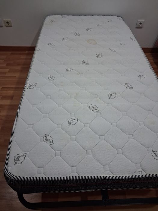 Sommiers com ou sem colchão