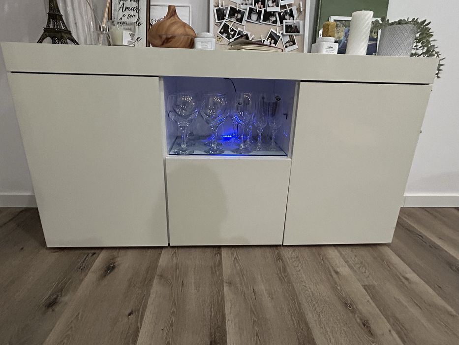 Aparador Branco de Sala