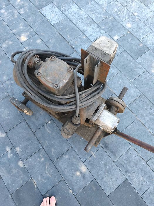 Silnik 4kw z pompą na wozku