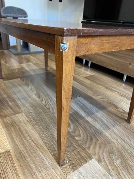 Журнальный столик