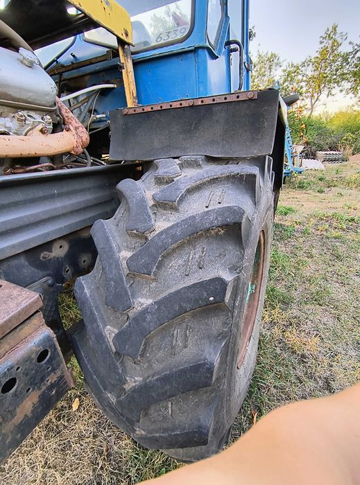 Трактор Т-150 у відмінному стані + навісне обладнання