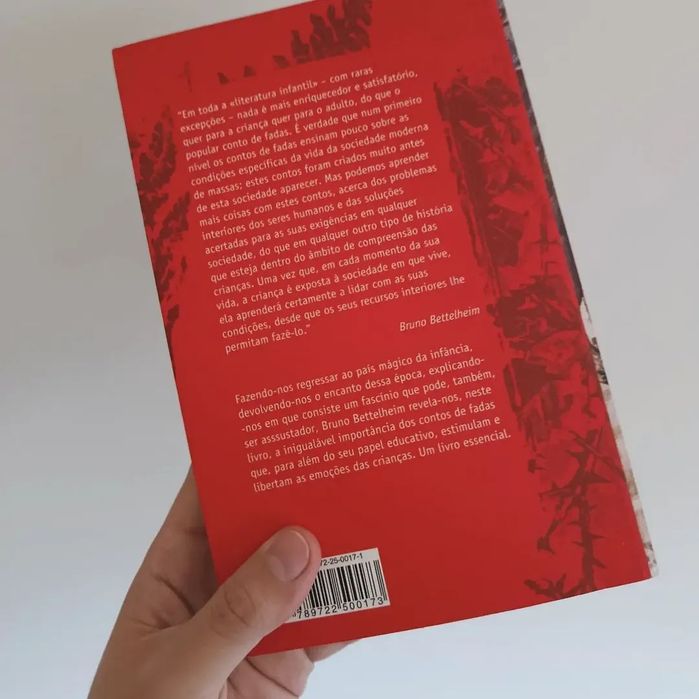 Psicanálise dos Contos de Fadas (Bruno Bettelheim)