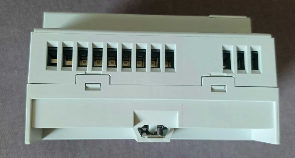 Przekaźnik nadzoru sieci ABB CM-UFD.M31M Modbus RTU – Stan JAK NOWY!