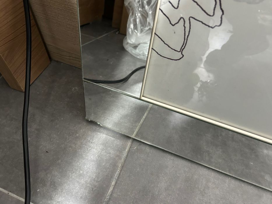 Quadro com moldura espelhada (0,90m x 0,90m)