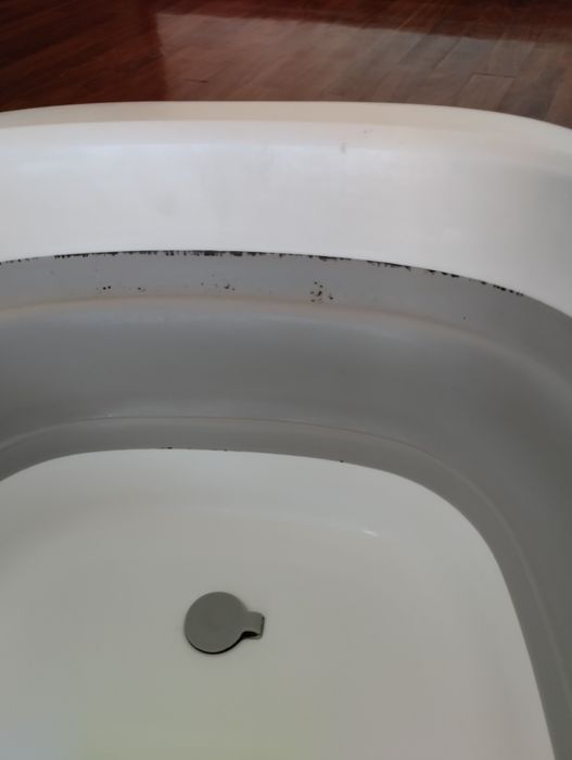 Banheira TWISTSHAKE + Extras: Copo duche/Base/Penico