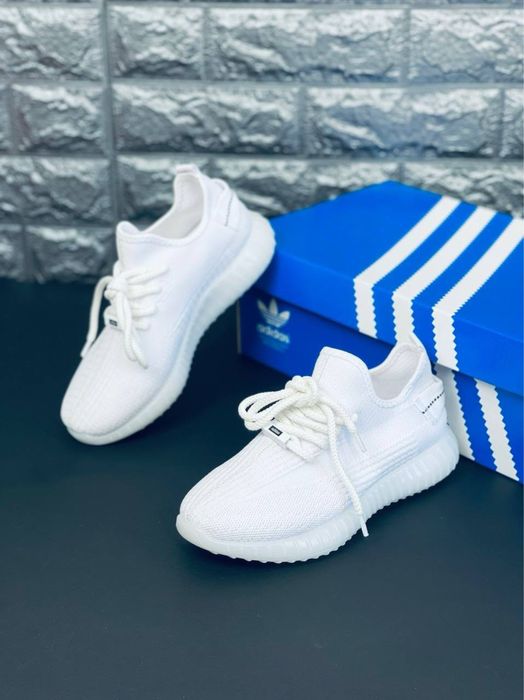 Кросівки Adidas Yezzy Boost 350 • кросовки адідас • чоловічі білі кросовки адидас ізі буст 350 • літні легкі кросівки чоловічі