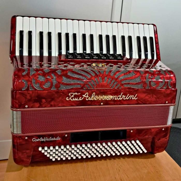 Acordeão Italiano Fratelli Alessandrini 41 Teclas/120 Baixos (NOVO)