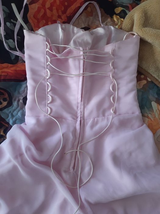 Вишукана вечірня сукня