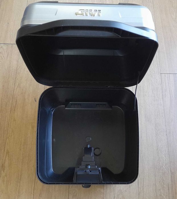 Top-case – Givi Bold B32N 32L Monolock