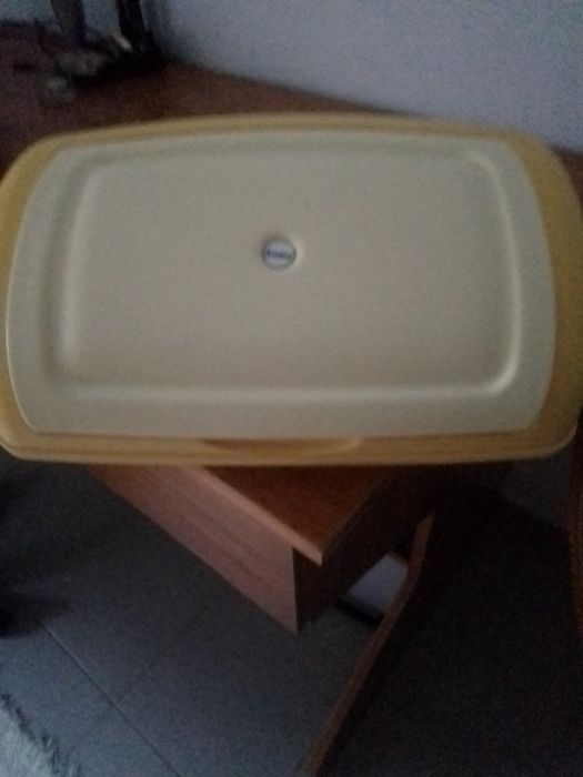 Caixa para guardar pão