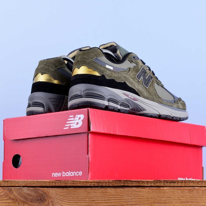 (1992) Чоловічі Кросівки New Balance 2002R колір хакі (41-46) нб NB