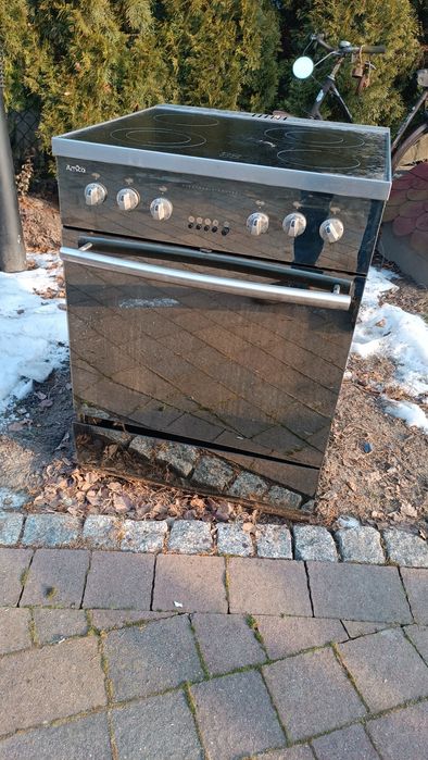 Kuchnia Amica.  Ceramiczna