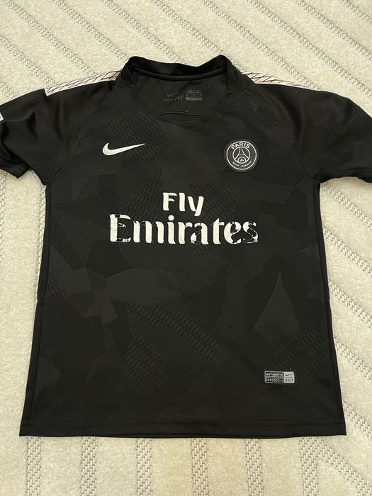 Футболка спортивна безкоштовно