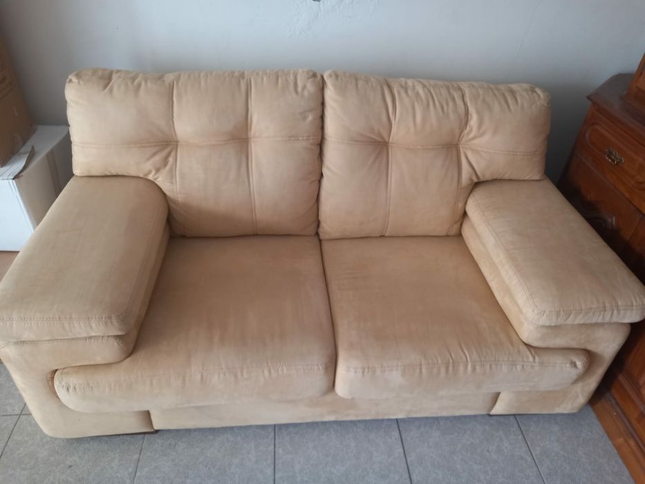 Sofá em estado novo
