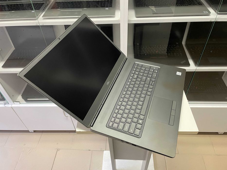 МРІЯ БУХГАЛТЕРА 2 Dell Precision 7750 i7 12 ЯДЕР IPS R16 SSD Куліша 22