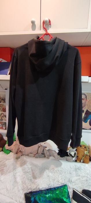 Czarna bluza z kapturem rozm L