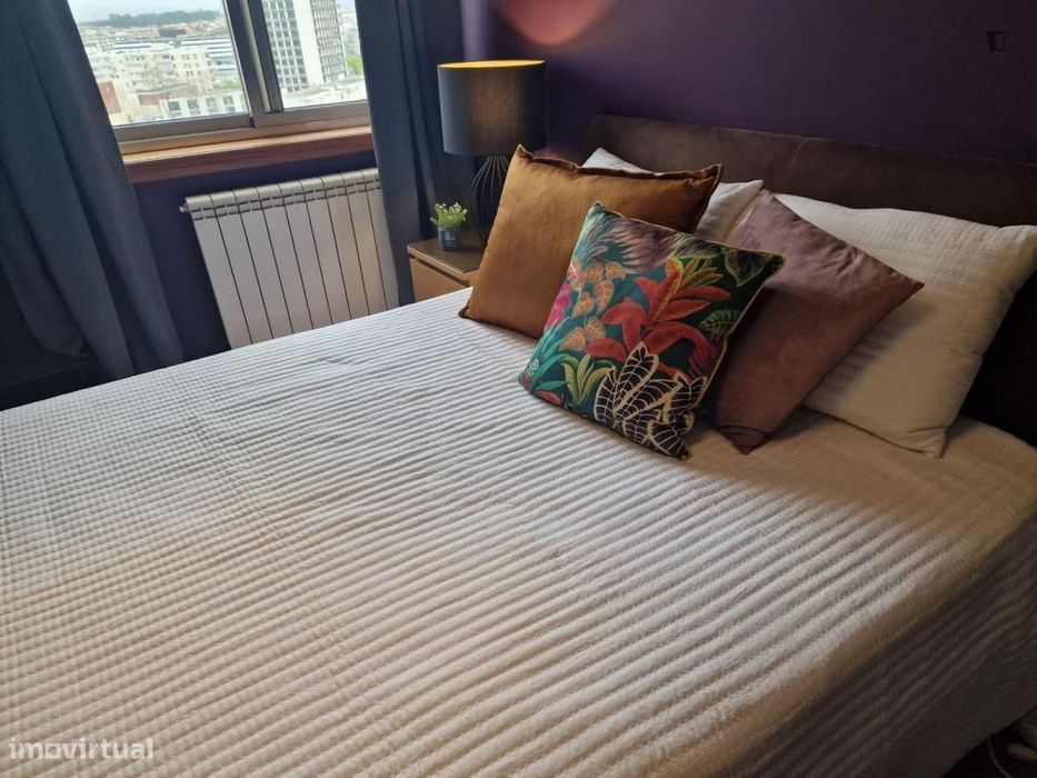 Quarto - localizado em Aveiro