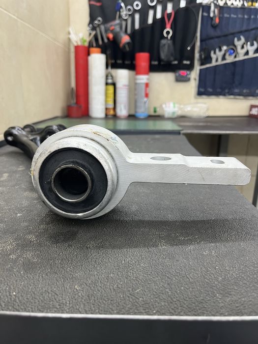 Передній лівий речаг Mazda 6GH