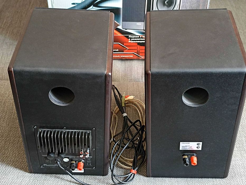 Акустична система активні колонки Microlab SOLO 6