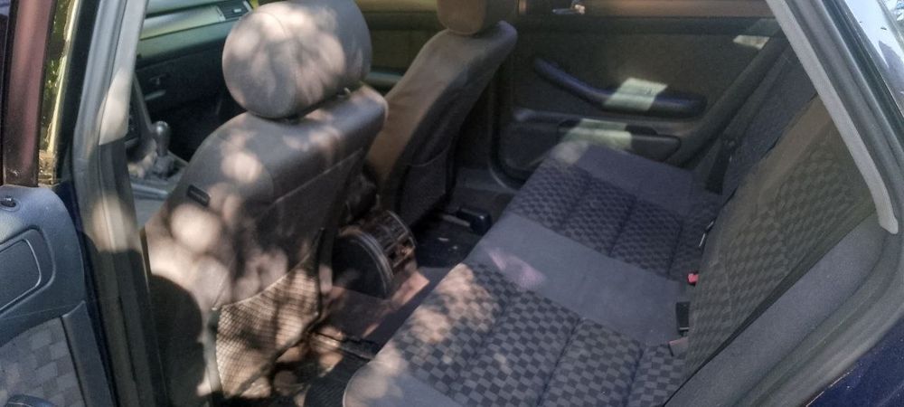 Продам AUDI A6 C5 1999года
