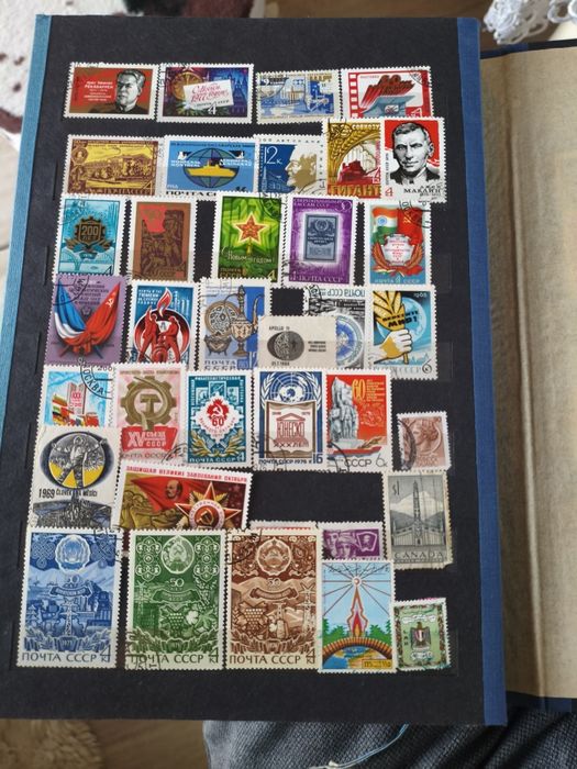 Klaser że znaczkami 24 strony pełne.