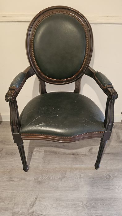 cadeira de braços (fauteuil)