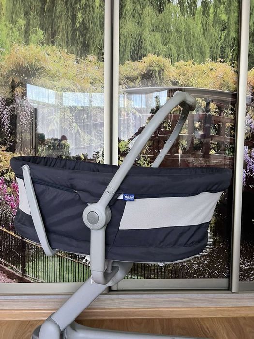 Дитяча люлька, шезлонг, стілець Chicco